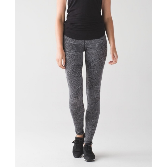 Lululemon Wunder Under Pant (Hi-Rise) - Picture 4 of 16